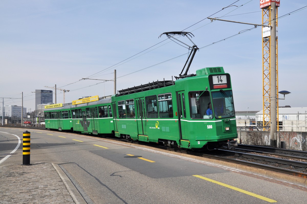Be 4/4 500 zusammen mit dem B 1484 S und dem B 1483 auf der Linie 14 kurz vor der Haltestelle M-Parc. Die Aufnahme stammt vom Fasnachts Dienstag 11.03.2014.