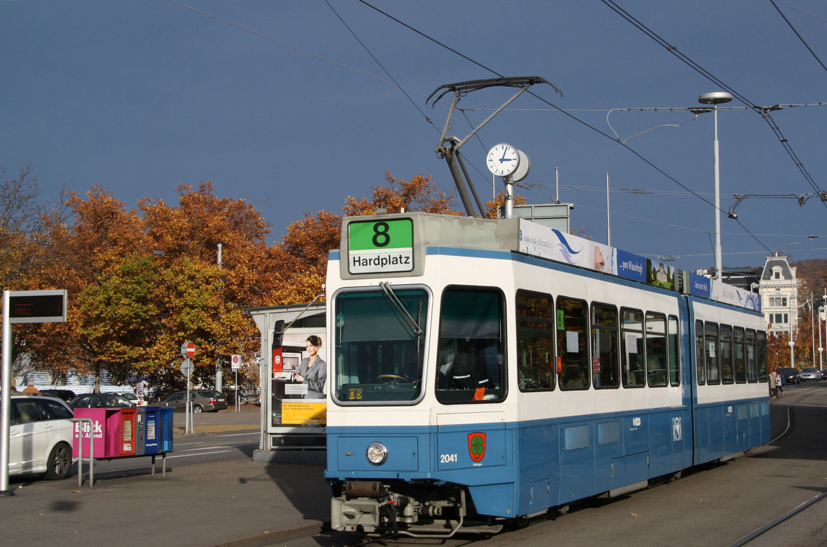 Be 4/6 2041 beim Bürkliplatz am 05.11.2011.