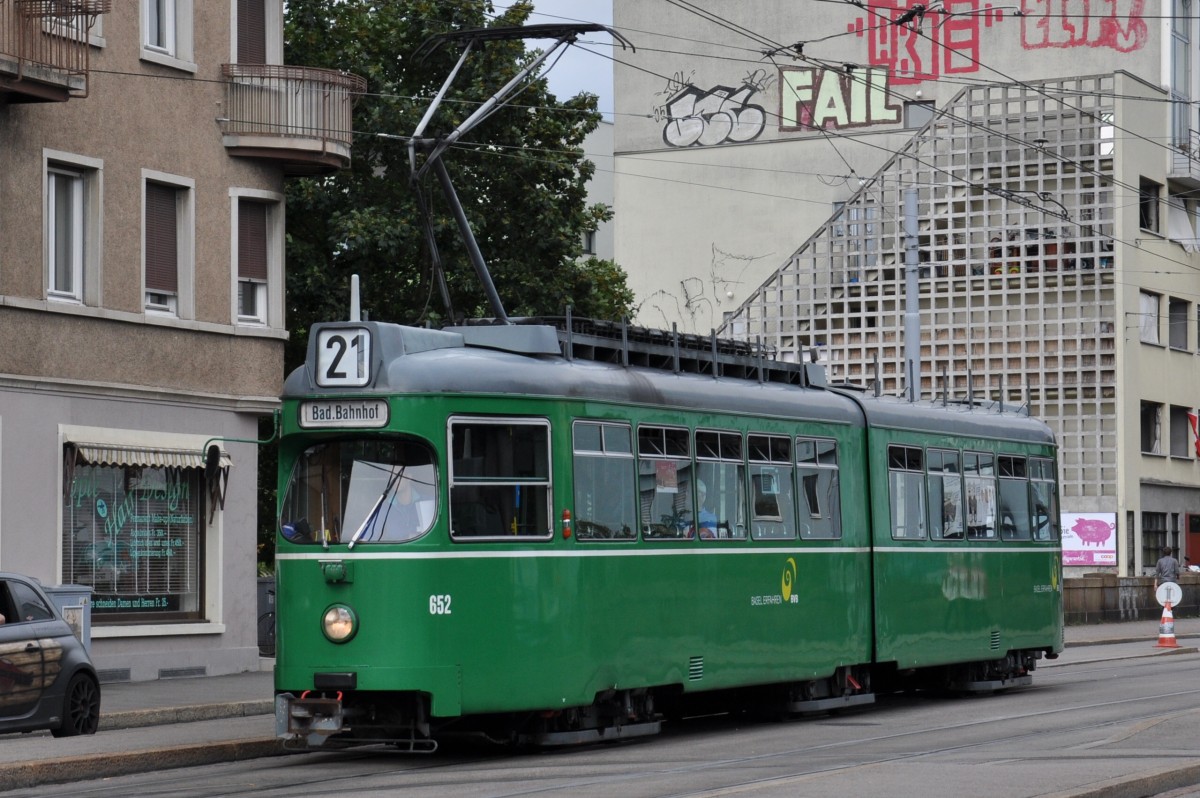 Be 4/6 652 auf der Verlängerten Linie 21 kurz vor der Endstation am Morgartenring. Die Aufnahme stammt vom 14.07.2014.