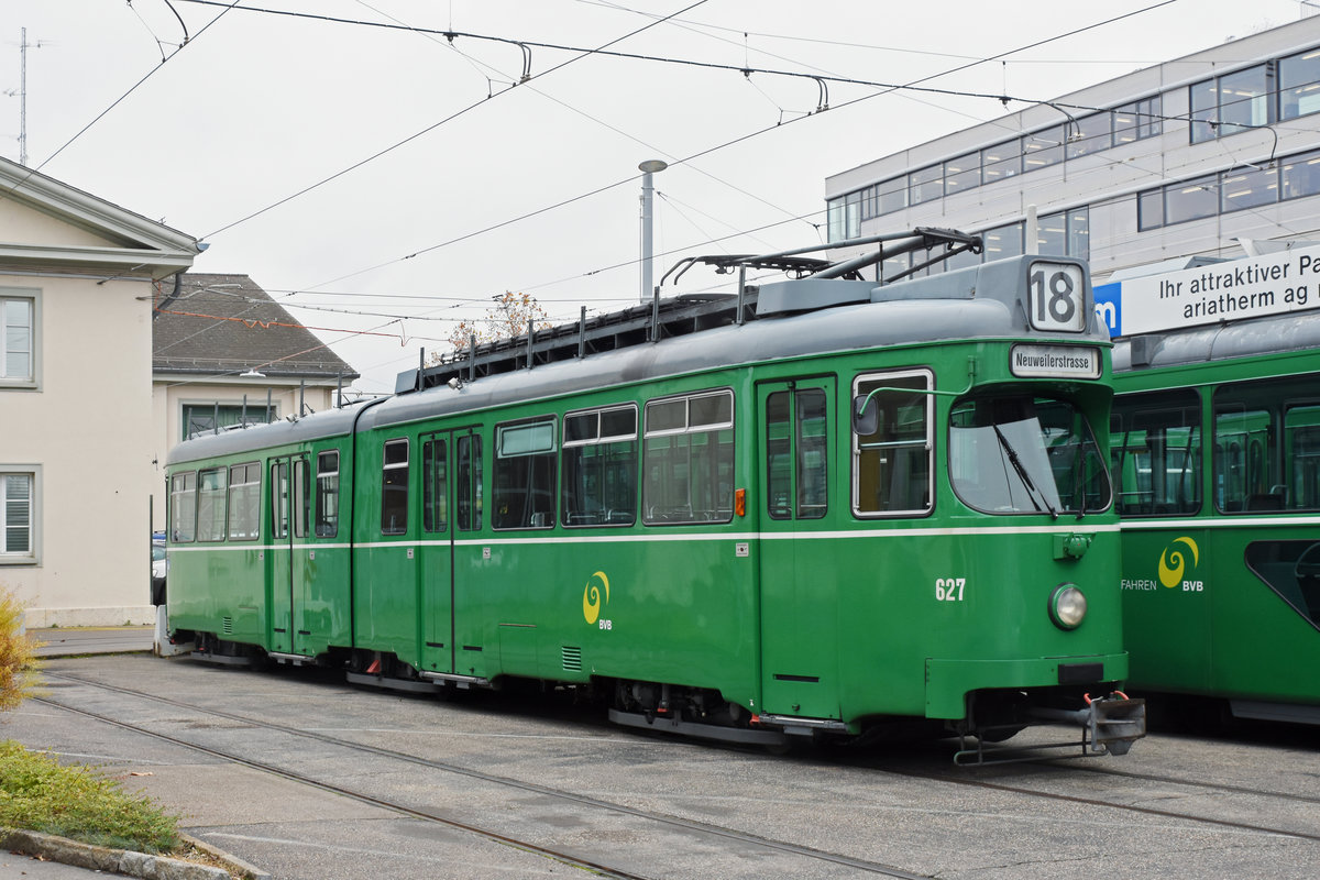 Be 4/6 Düwag 627 steht auf dem Hof des Depots Dreispitz. Die Aufnahme stammt vom 26.11.2018.