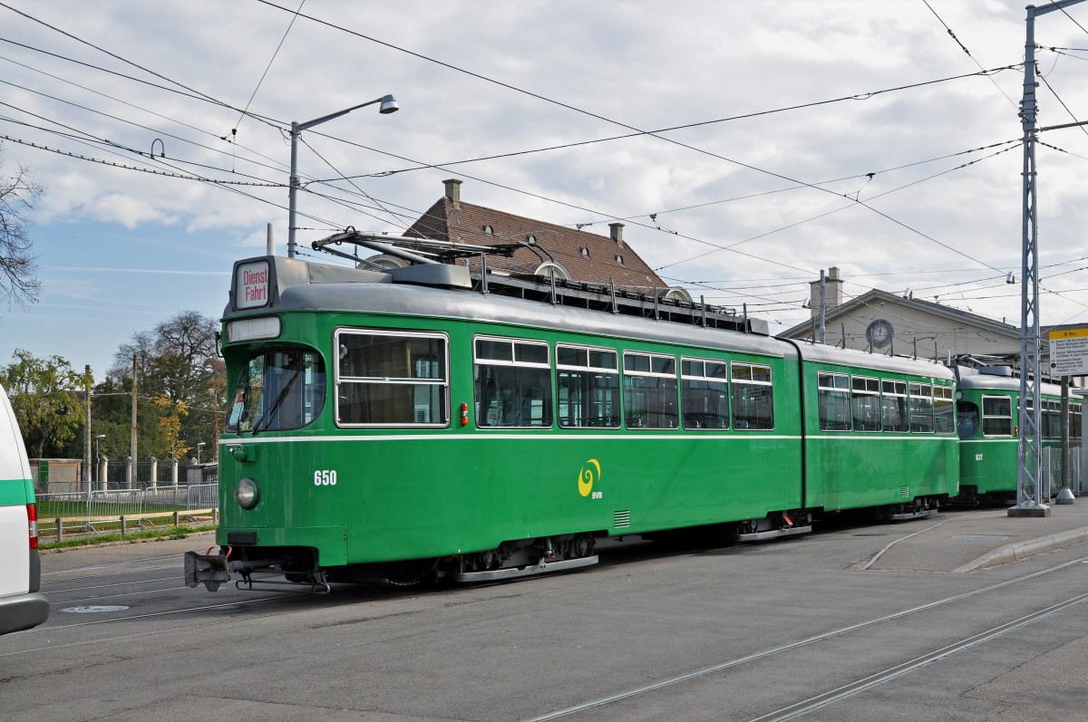 Be 4/6 Düwag 650 wartet auf dem Hof des Depots Dreispitz auf den Abtransport nach Belgrad. Die Aufnahme stammt vom 28.10.2015.