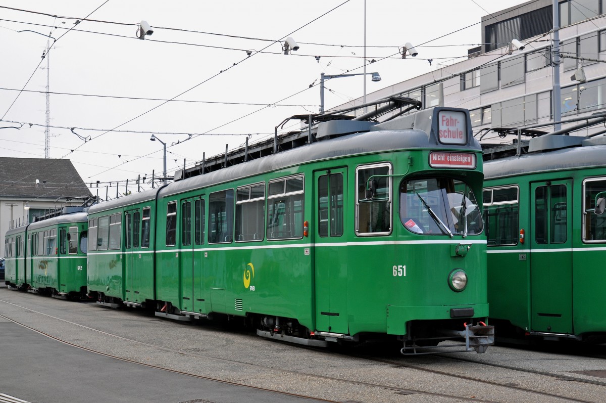 Be 4/6 Düwag 651 wartet auf dem Hof des Depots Dreispitz auf den Abtransport nach Belgrad. Die Aufnahme stammt vom 21.09.2015.