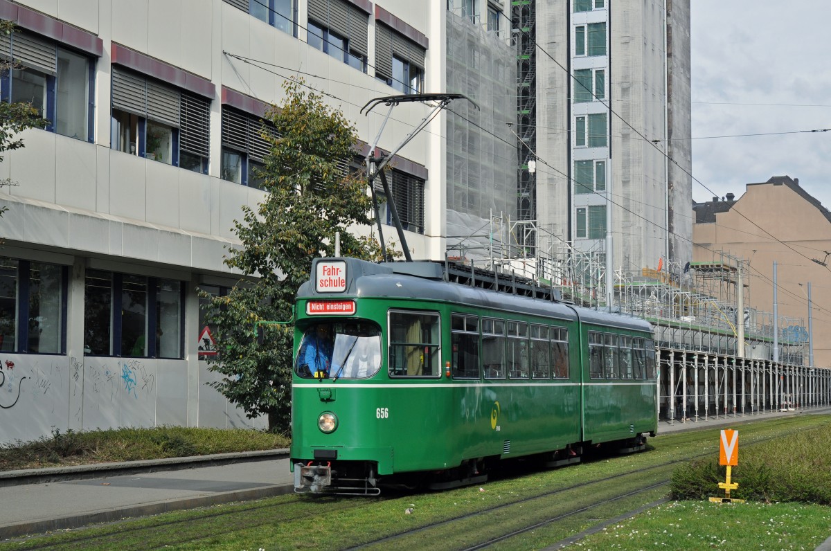 Be 4/6 Düwag 656 ist mit der Fahrschule unterwegs Richtung Haltestelle Gewerbeschule. Die Aufnahme stammt vom 05.03.2015.