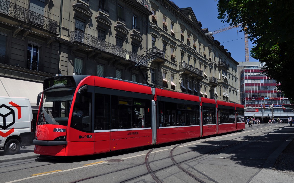 Be 4/6 mit der Betriebsnummer 756 auf der Linie 7 am Bubenbergplatz. Die Aufnahme stammt vom 05.08.2013.