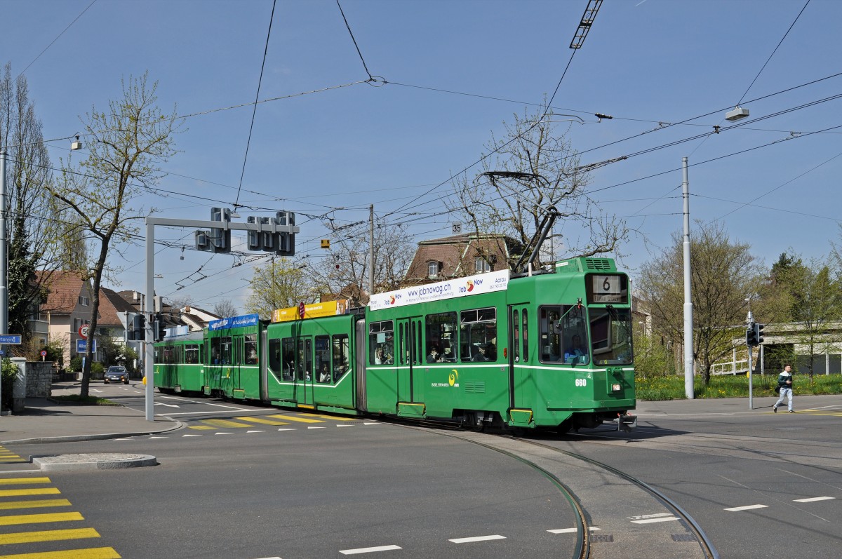 Be 4/6 S 660 zusammen mit dem B 1450 auf der Linie 6 fahren zur Haltestelle Morgartenring. Die Aufnahme stammt vom 13.04.2015.