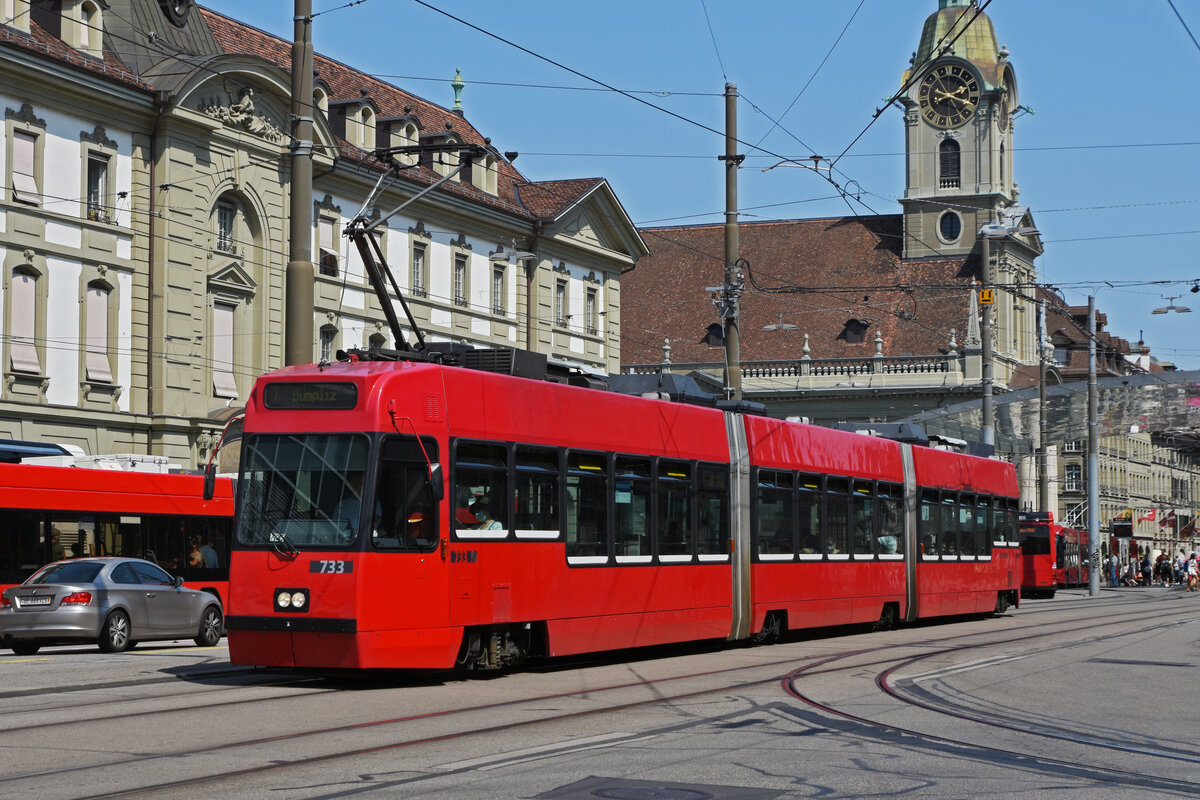Be 4/6 Vevey Tram 733, auf der Linie 7, fährt zur Haltestelle Hirschengraben. Die Aufnahme stammt vom 21.08.2021. 