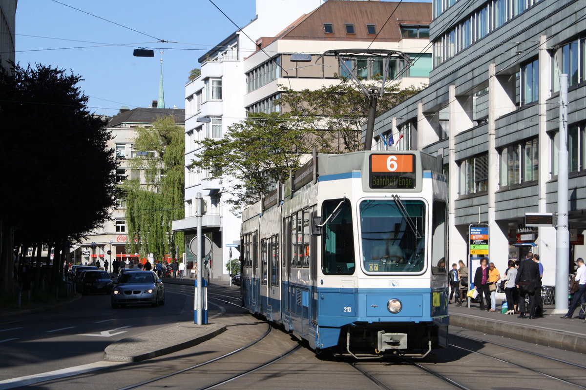 Be 4/8 2113 an der Haltestelle Stockerstrasse am 05.05.2011.