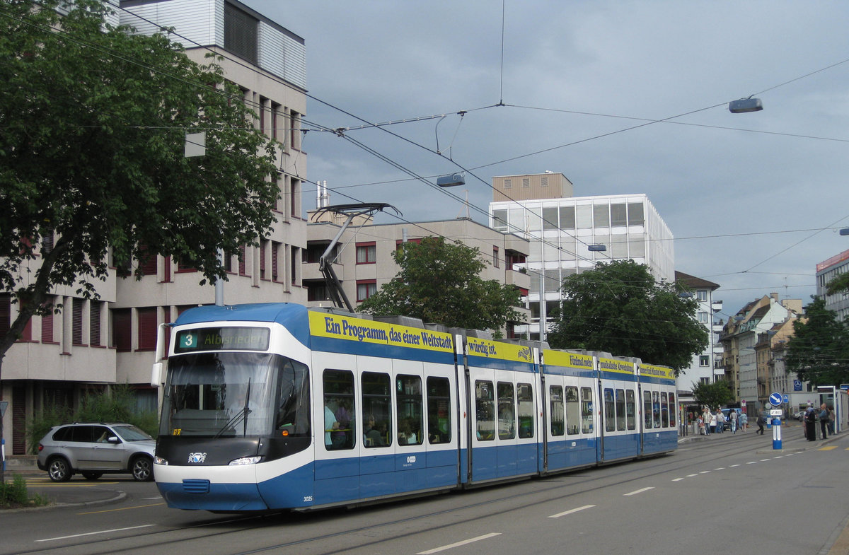 Be 5/6 3025 bei der Kalkbreite am 26.06.2009.