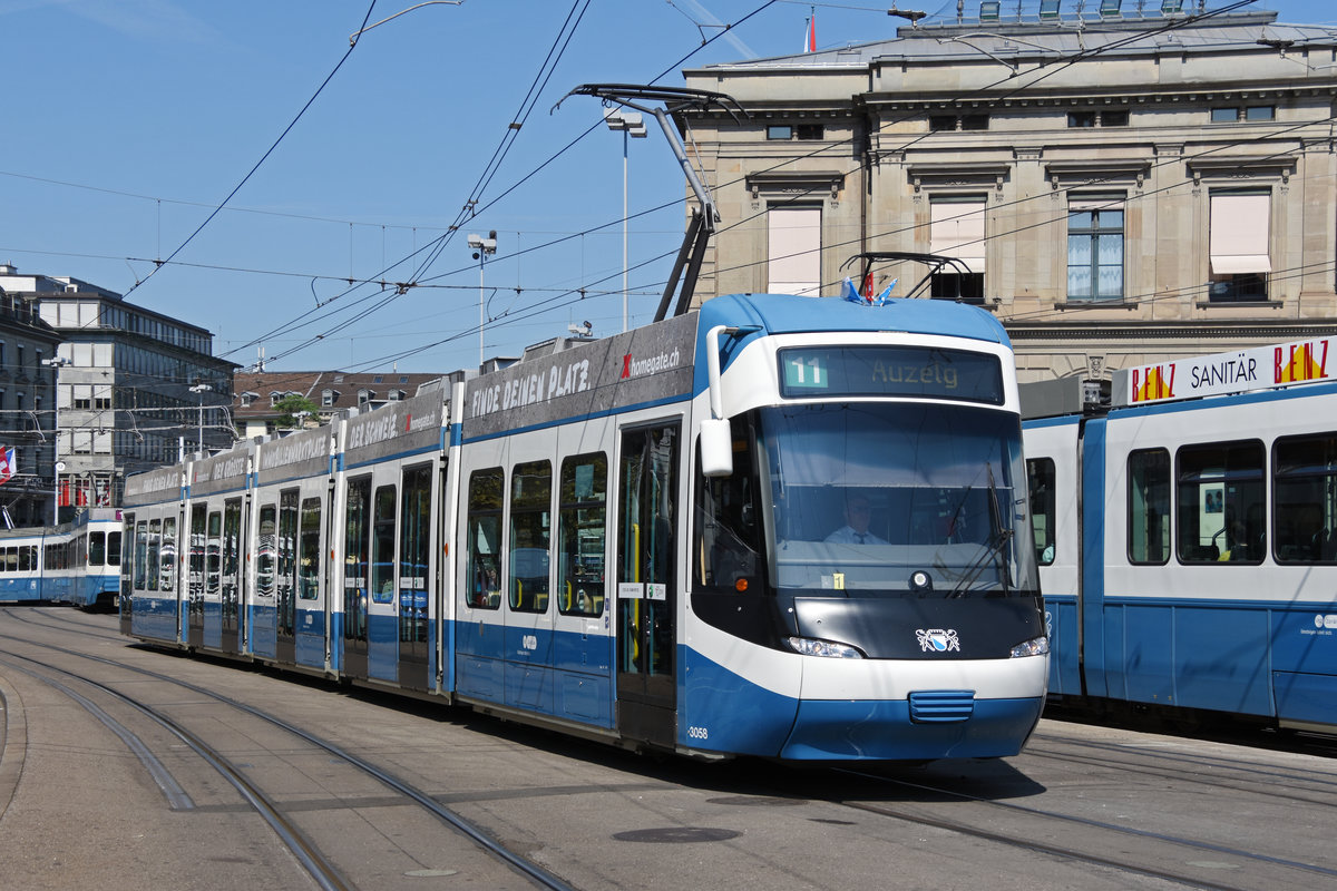 Be 5/6 Cobra 3058, auf der Linie 11, fährt zur Haltestelle beim Bahnhof Zürich. Die Aufnahme stammt vom 05.07.2019.