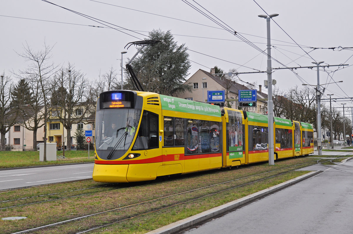 Be 6/10 Tango 156, fährt mit der Fahrschule in die Schlaufe beim Eglisee. Die Aufnahme stammt vom 20.01.2018.