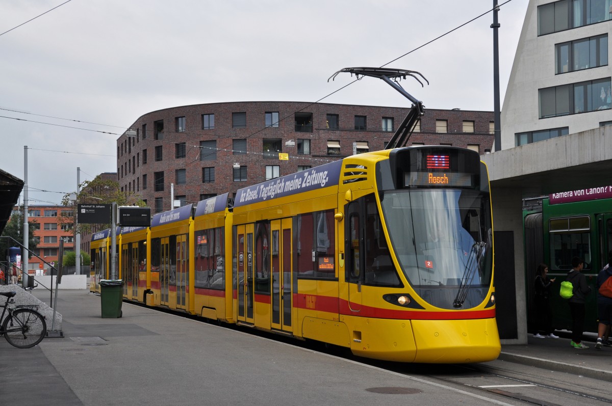 Be 6/10 Tango 157 wartet an der Provisorischen Endstation beim Bahnhof St. Johann. Die Aufnahme stammt vom 14.09.2014.