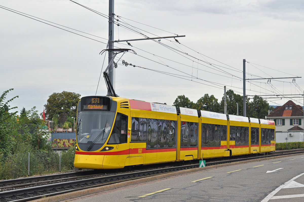 Be 6/10 Tango 163, auf der Linie 10, fährt zur Haltestelle Münchensteinerstrasse. Die Aufnahme stammt vom 04.09.2016.