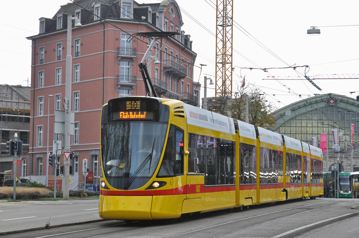 Be 6/10 Tango 171, auf der Linie 10, fährt zur Haltestelle am Aeschenplatz. Die Aufnahme stammt vom 12.11.2016.