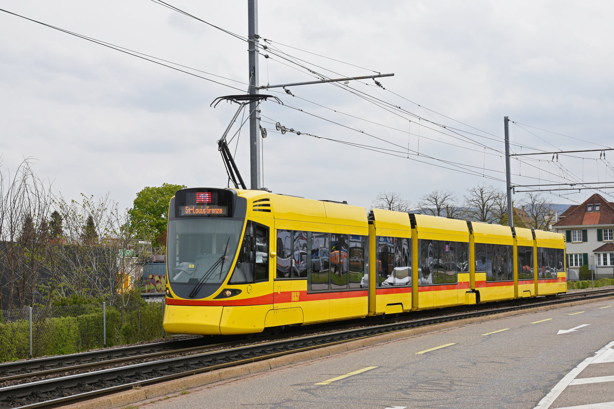 Be 6/10 Tango 177, auf der Linie 11, fährt Richtung Haltestelle Münchensteinerstrasse. Die Aufnahme stammt vom 16.04.2019.