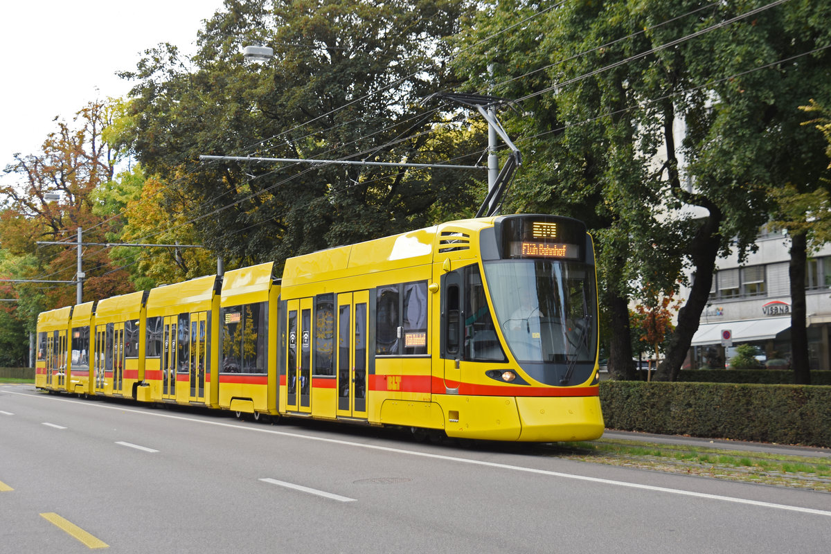 Be 6/10 Tango 178, auf der Linie 10, fährt zur Haltestelle am Aeschenplatz. Die Aufnahme stammt vom 17.10.2019.