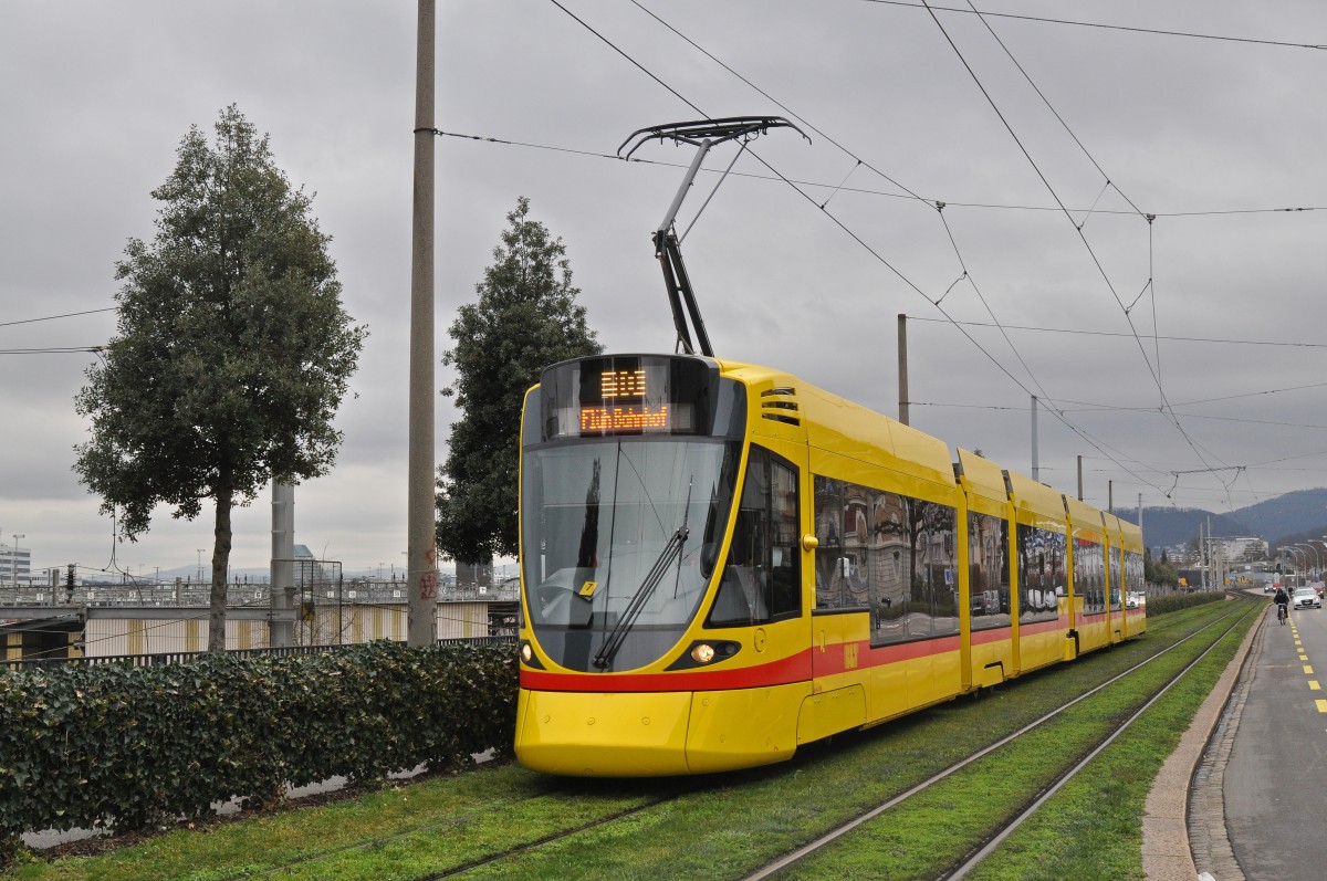 Be 6/10 Tango 178, auf der Linie 10 fährt zur Haltestelle Münchensteinerstrasse. Die Aufnahme stammt vom 29.01.2016.