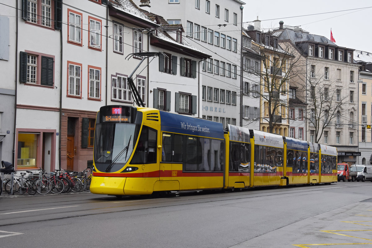 Be 6/10 Tango 183, auf der Linie 11, fährt zur Haltestelle Universitätsspital. Die Aufnahme stammt vom 27.01.2021.