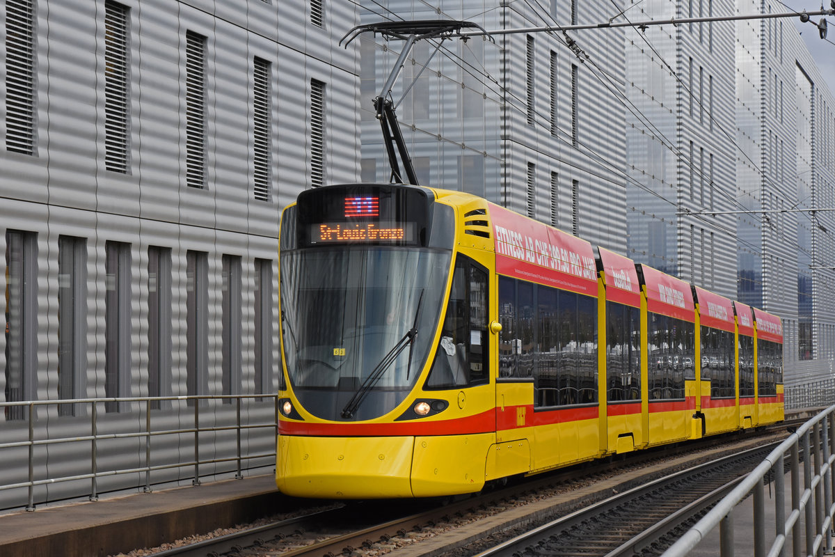 Be 6/10 Tango 185, auf der Linie 11, fährt zur Haltestelle Peter Merian. Die Aufnahme stammt vom 18.03.2019.