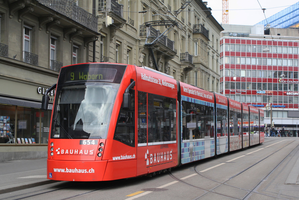 Be 6/8 654 an der Haltestelle Hirschengraben am 06.04.2013.