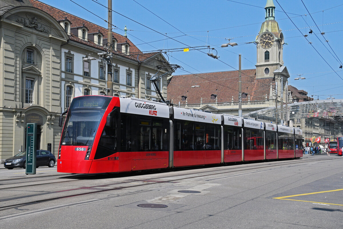 Be 6/8 Combino 656, auf der Linie 7, fährt am 11.06.2025 zur Haltestelle Hirschengraben. Aufnahme Bern.