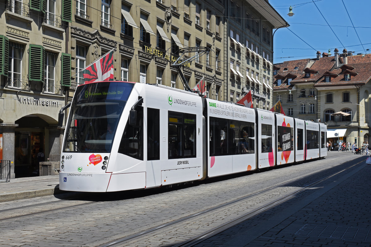 Be 6/8 Combino 669 mit der Werbung für die Lindenhofgruppe, auf der Linie 9, bedient die Haltestelle Bärenplatz. Die Aufnahme stammt vom 24.06.2020.