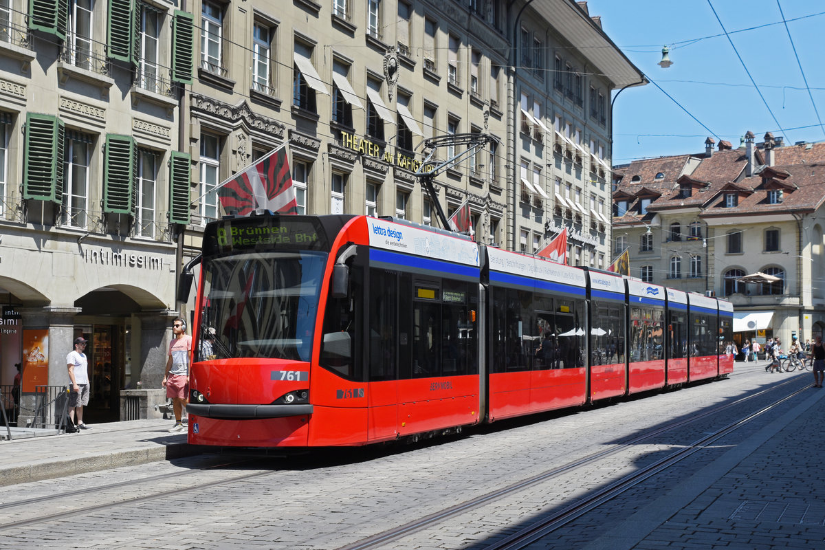 Be 6/8 Combino 761, auf der Linie 8, bedient die Haltestelle Bärenplatz. Die Aufnahme stammt vom 24.06.2020.