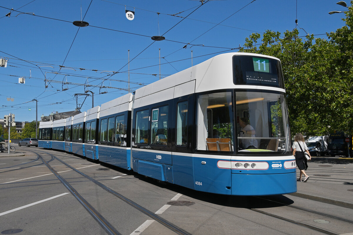 Be 6/8 Flexity 4084, auf der Linie 11, verl�sst am 24.07.2026 die Haltestelle Bellevue. Aufnahme Z�rich.