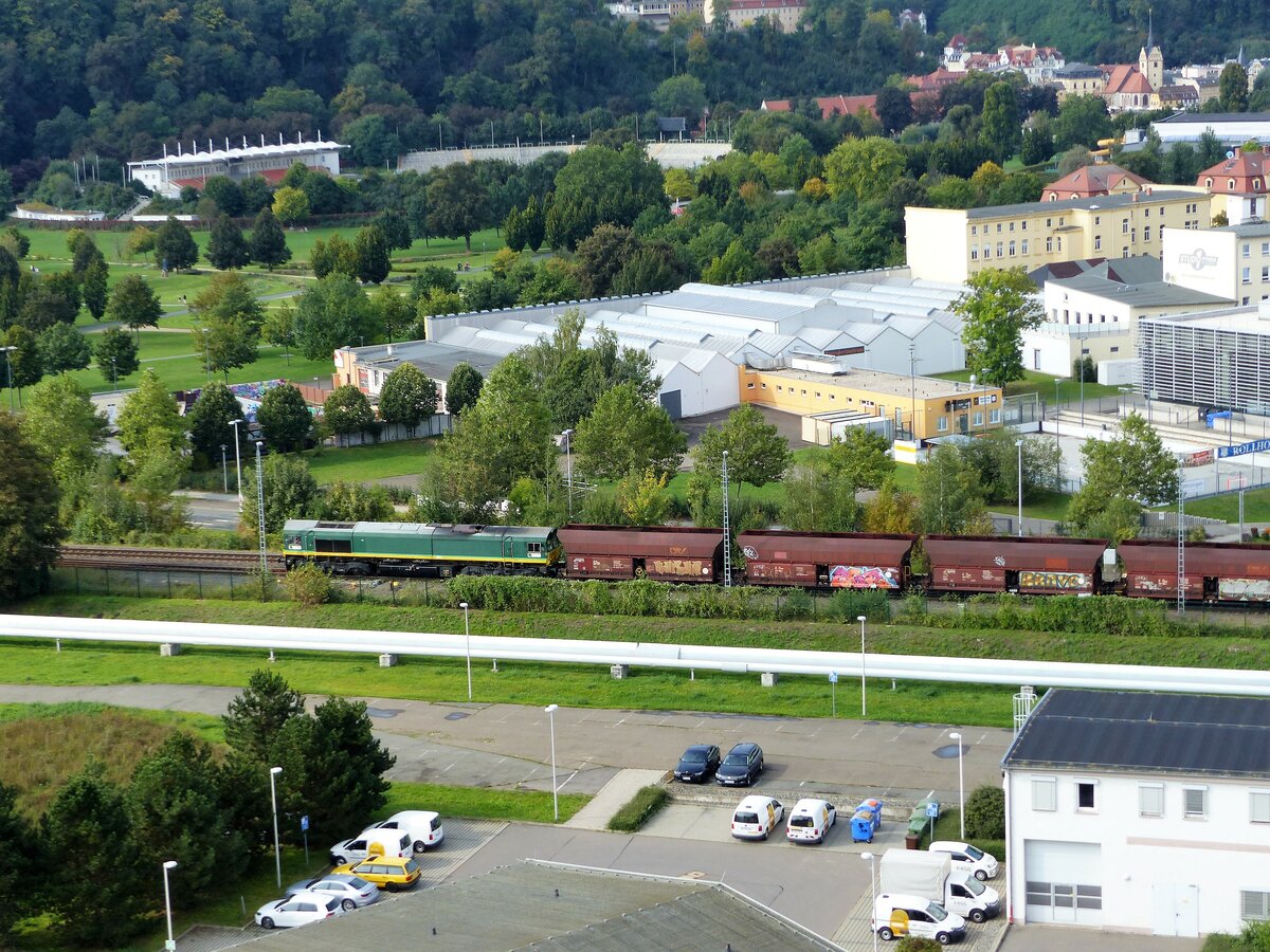 Beacon Rail LTD PB 04, CLASS 66, 9280 1266 063-7 D-BRLL mit einem Kohlezug in Gera am 25.9.2021  