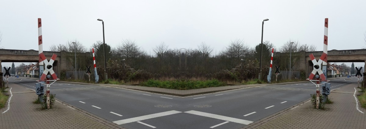 Bearbeitungsexperiment mit dem Smartphone. Bahnübergang in Nordhausen Hesseröder Straße. 29.11.2014