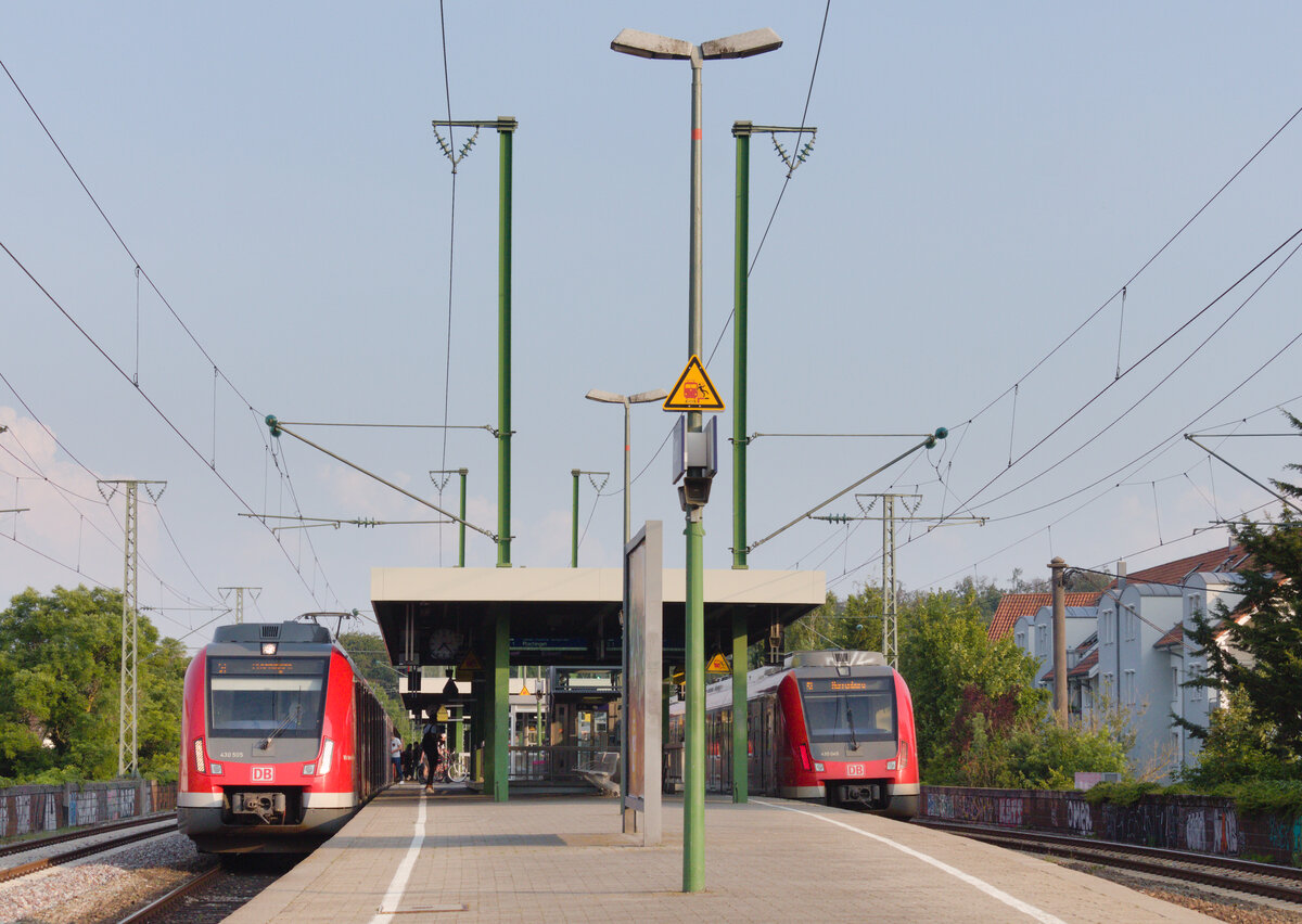 Begegnung der S1 in Stuttgart-Rohr am 22.07.2021. 