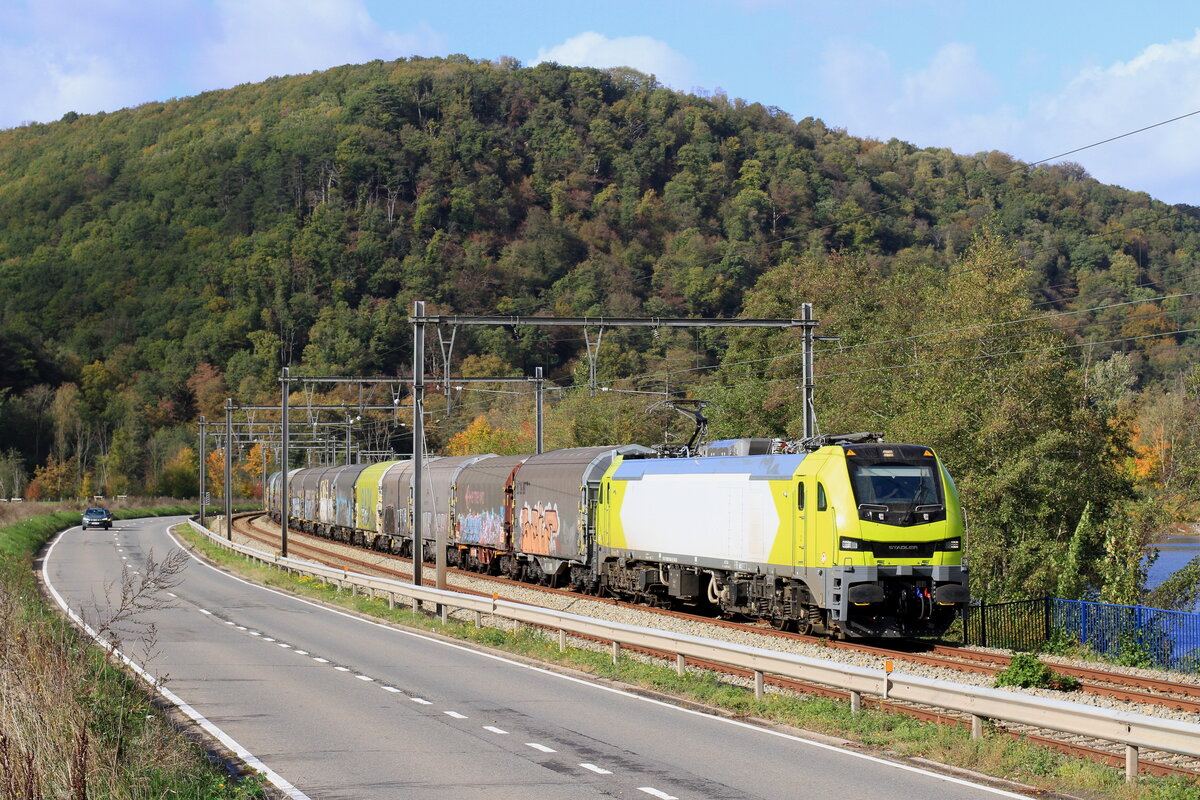 Belgi�n
Lok 0006 040 vom Alpha trains, gemietet durch CFLcargo Zieht einem Stahlzug von Kinkempois nach Bettembourg, in Tilff
25/10/2026

