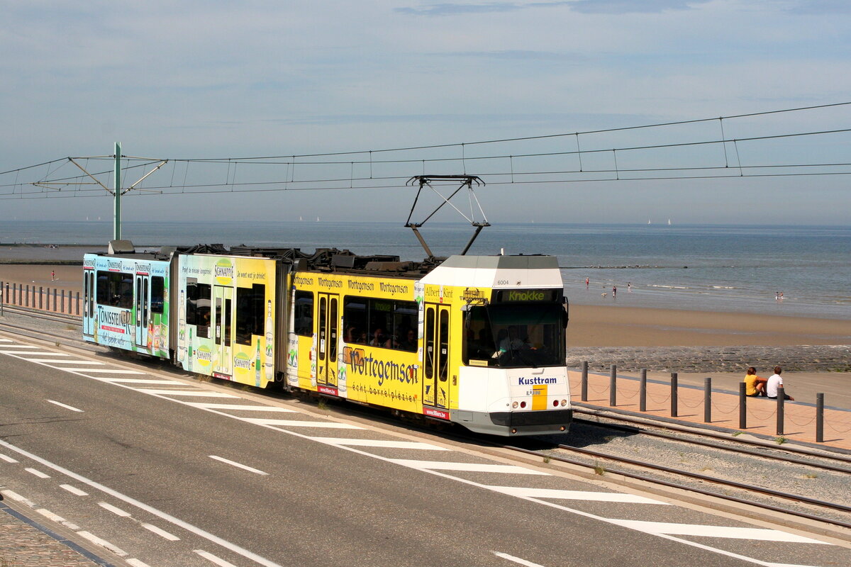 Belgium, Coastal tramline Knokke - Oostende - De Panne
Tramway 6004 along the North Sea between Middelkerke and Oostende
19/7/2010