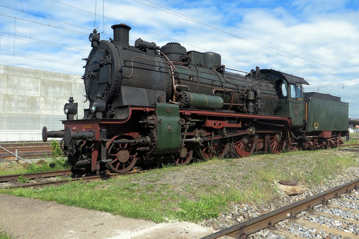 BEM hat die 38 3199 von das geschlossener Südwestdeutsches Eisenbahnmuseum Heilbronn erworben und dieser Lok steht am 26 Mai 2022 ins Bw Nördlingen.
