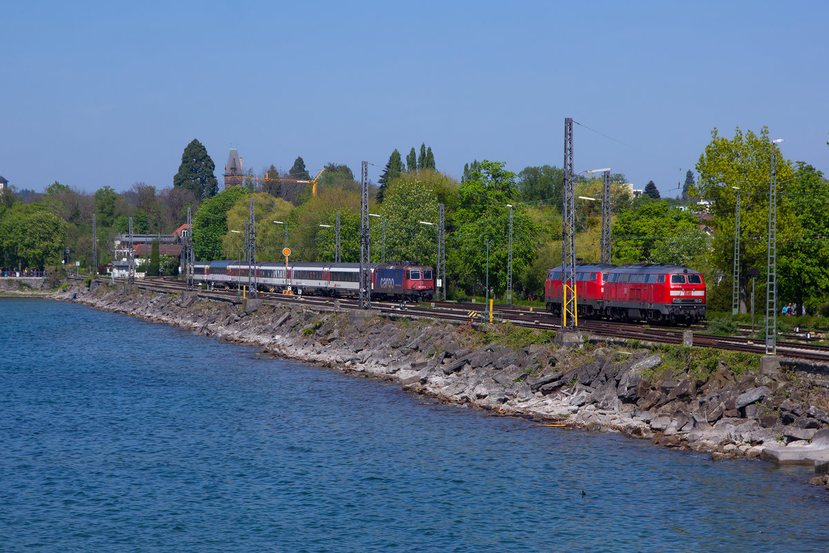 Bereit zur Übernahme des EuroCity aus Zürich.