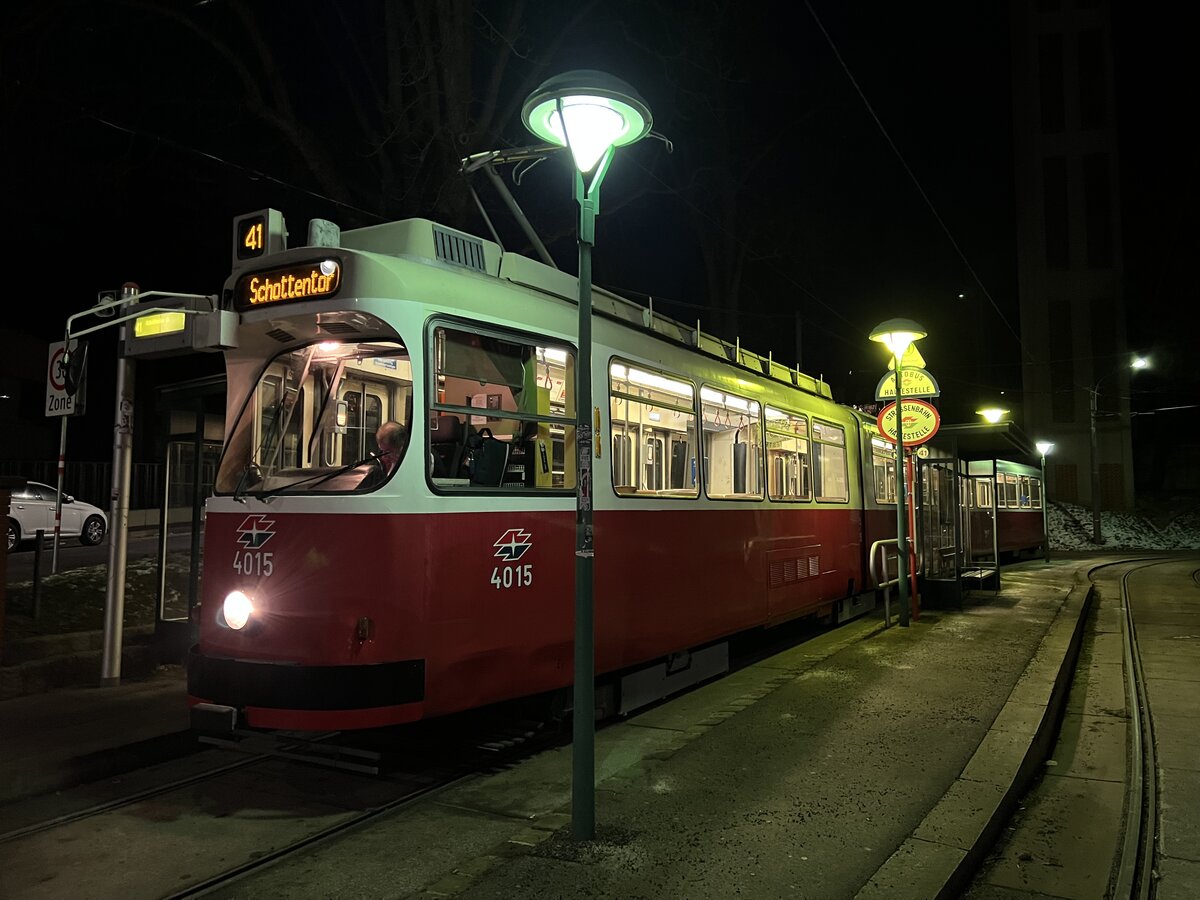 Bereits außerplanmäßig war E2 4015 + c5 am Morgen des 16.01.2024 in Pötzleinsdorf anzutreffen.