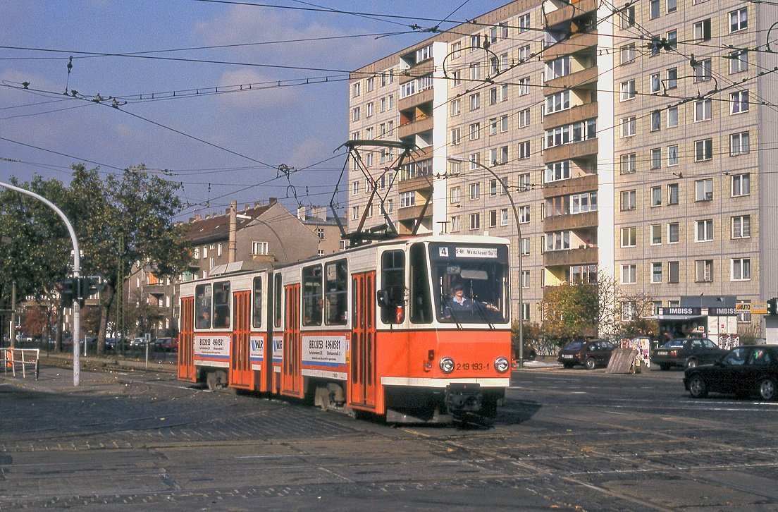 Berlin 219 193, Dimitroffstraße (1995: Danziger Straße) / Landsberger Allee, 31.10.1992.