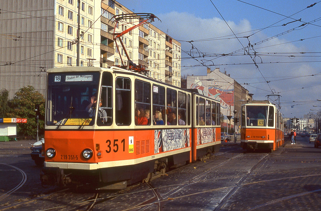 Berlin 219 351, Landsberger Allee, 31.10.1992.