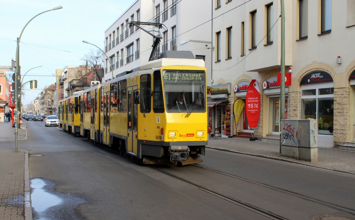 Berlin BVG SL 61 (KT4D 6070) Adlershof, Dörpfeldstraße am 4. März 2016.