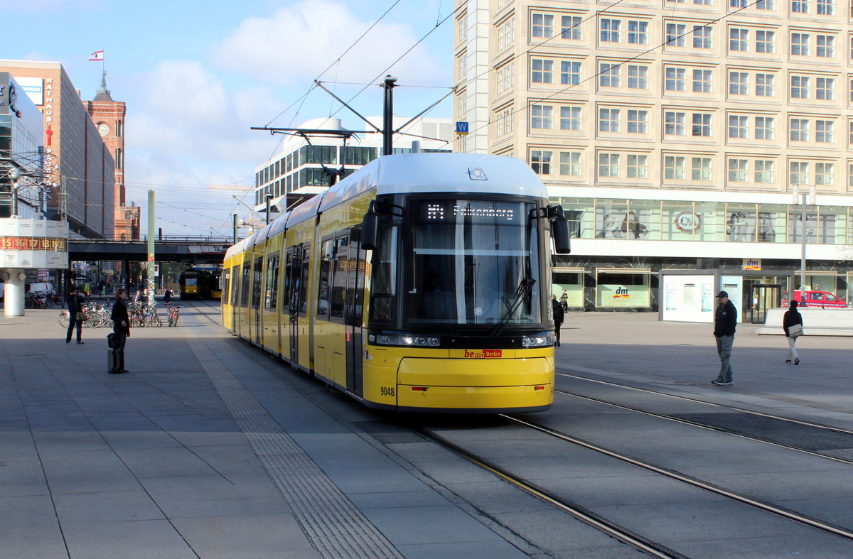 Berlin BVG SL M4 (GT8-11ZRL 9048 (Bombardier 2015)) Mitte, Alexanderplatz am 22. April 2016.