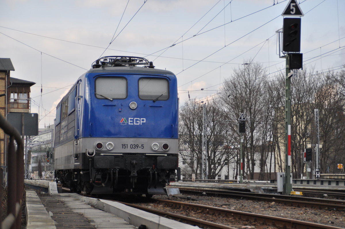 Berlin Greifswalder Straße.
Aufgenommen im Mai 2015