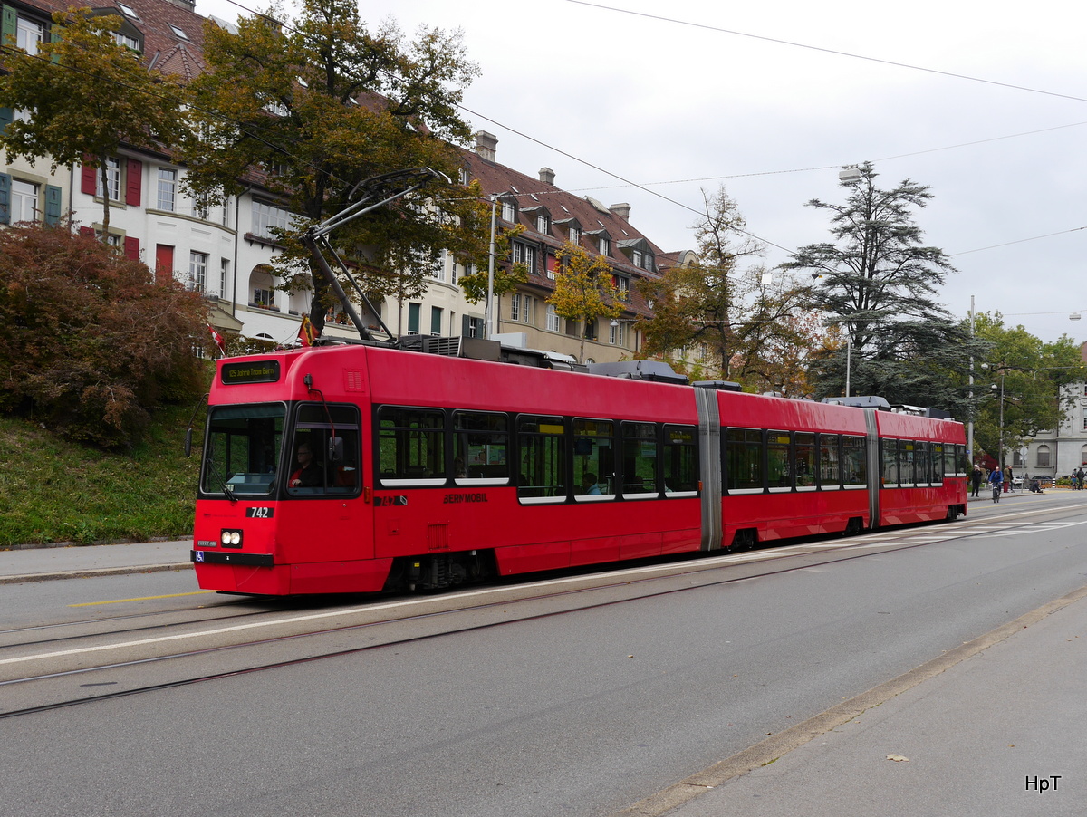 Bern Mobil - Be 4/8  742 unterwegs an der Tramparade anlässlich der 125 Jahr Feier des Berner Tram am 11.10.2015