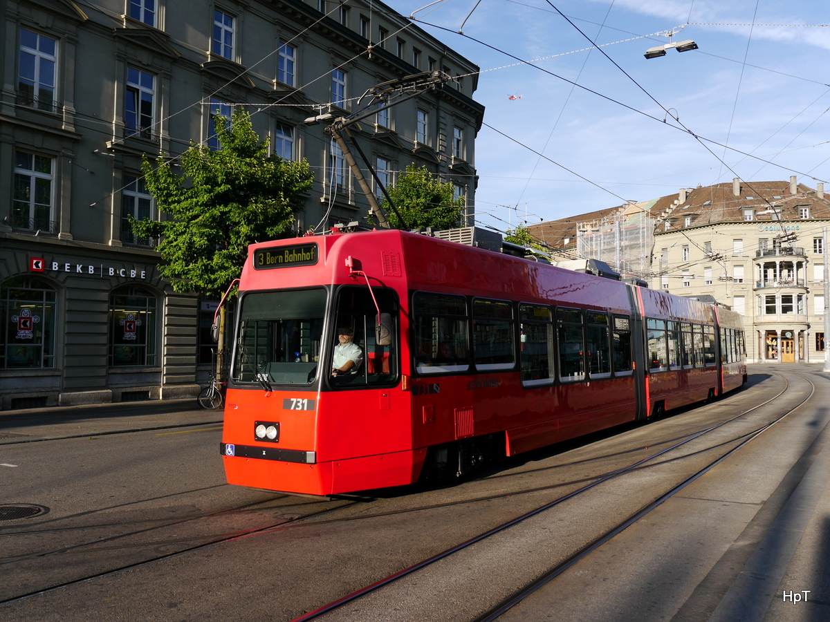 Bern Mobil - Morgen um 07.20 am 26.07.2015 Tram Be 4/8 731 unterwegs auf der Linie 3 kurz vor der Haltestelle beim Bahnhof Bern 