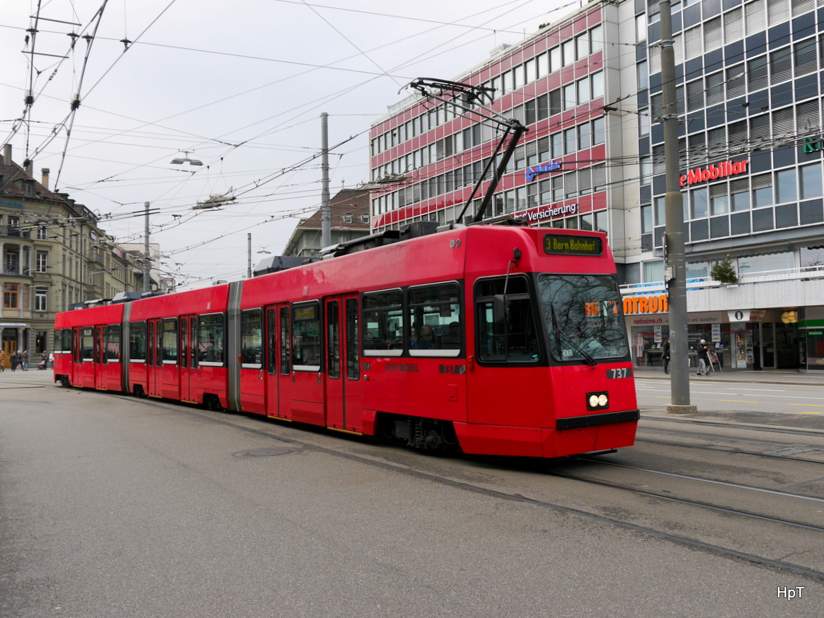 Bern Mobil - Tram Be 4/8 737 unterwegs auf der Linie 3 in Bern am 06.01.2018