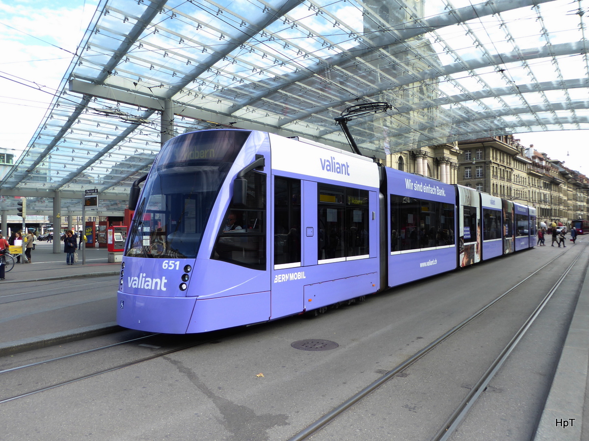 Bern Mobil - Werbetram 651 unterwegs auf der Linie 9 in der Stadt Bern am 15.09.2017
