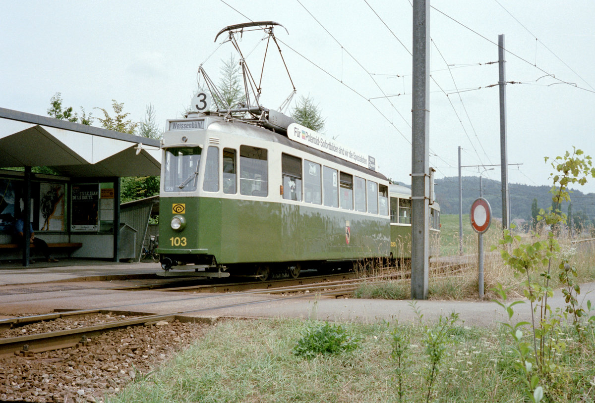 Bern SVB Tram 3 (SWS/BBC/MFO Be 4/4 103 + FFA 323) Saali am 29. Juli 1983. - Scan eines Farbnegativs. Film: Kodak Safety Film 5035. Kamera: Minolta XG-1.