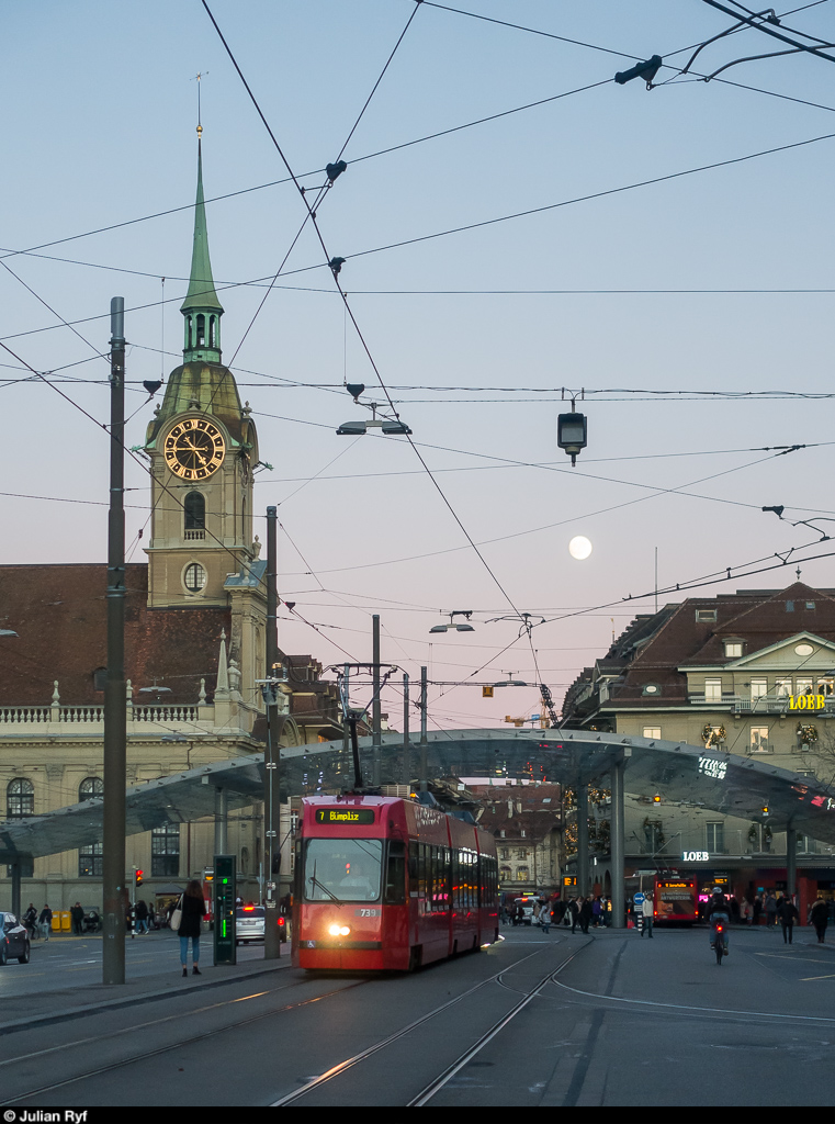 BERNMOBIL Vevey-Tram Be 4/8 739 am 10. Dezember 2019 auf dem Bubenbergplatz.