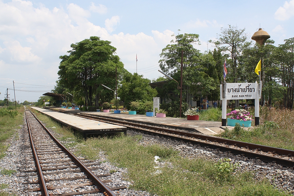 Bf. Bang Nam Prieo, Blickrichtung Chachoengsao Junction, am 29.Mai 2013.