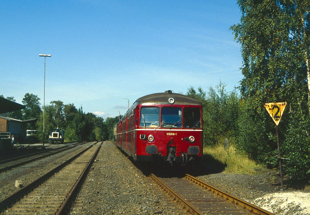 Bf. Velbert am 18.09.1993 mit 515 616, 636, 815 706