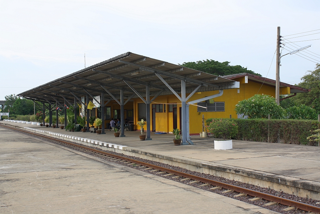 Bf. Wihan Daeng, Blickrichtung Kaeng Khoi Junction, am 29.Mai 2013.