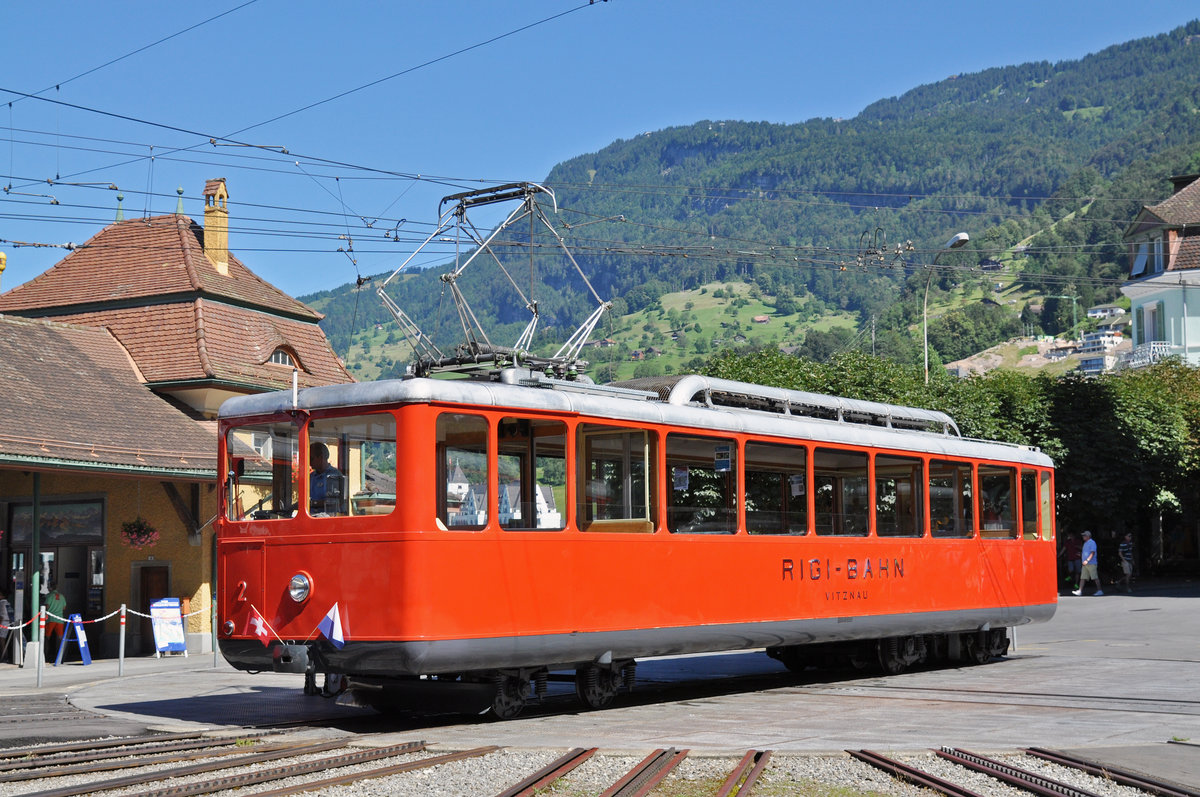 Bhe 2/4 Nr. 2 auf der Drehscheibe bei der Station in Vitznau. Die Aufnahme stammt vom 19.07.2016.